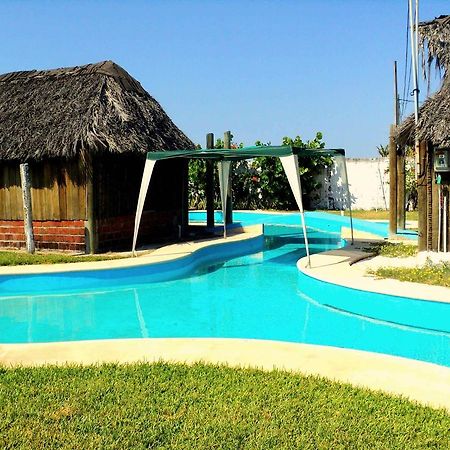 Hôtel Cabanas Pie De La Cuesta à Coyuca Extérieur photo