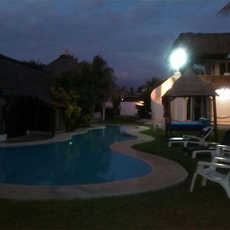 Hôtel Cabanas Pie De La Cuesta à Coyuca Extérieur photo