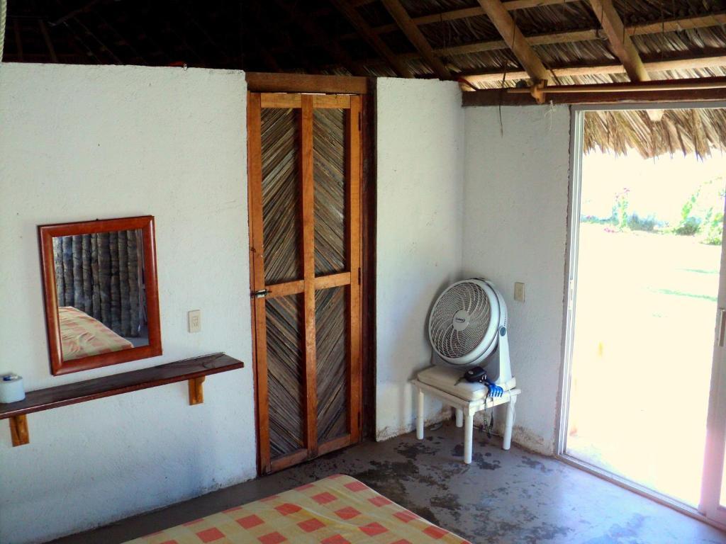 Hôtel Cabanas Pie De La Cuesta à Coyuca Chambre photo